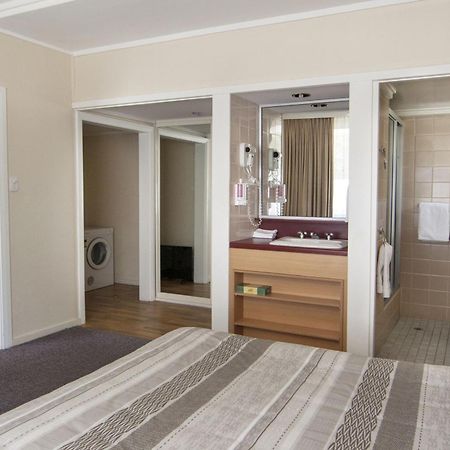 Redhill Cooma Motor Inn Eksteriør billede