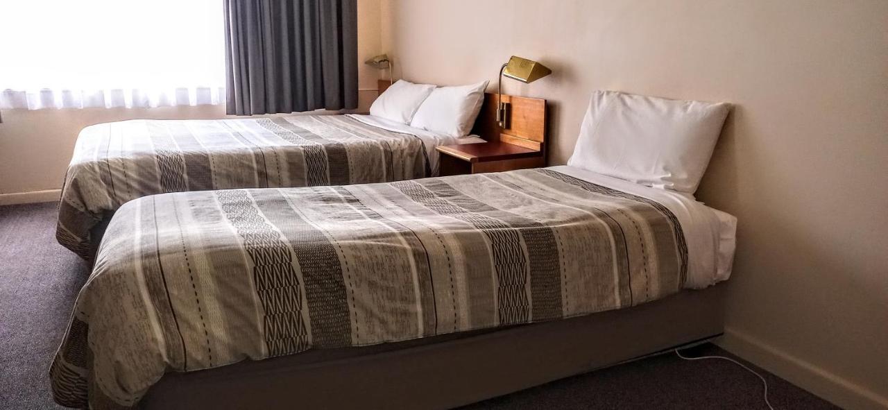 Redhill Cooma Motor Inn Eksteriør billede