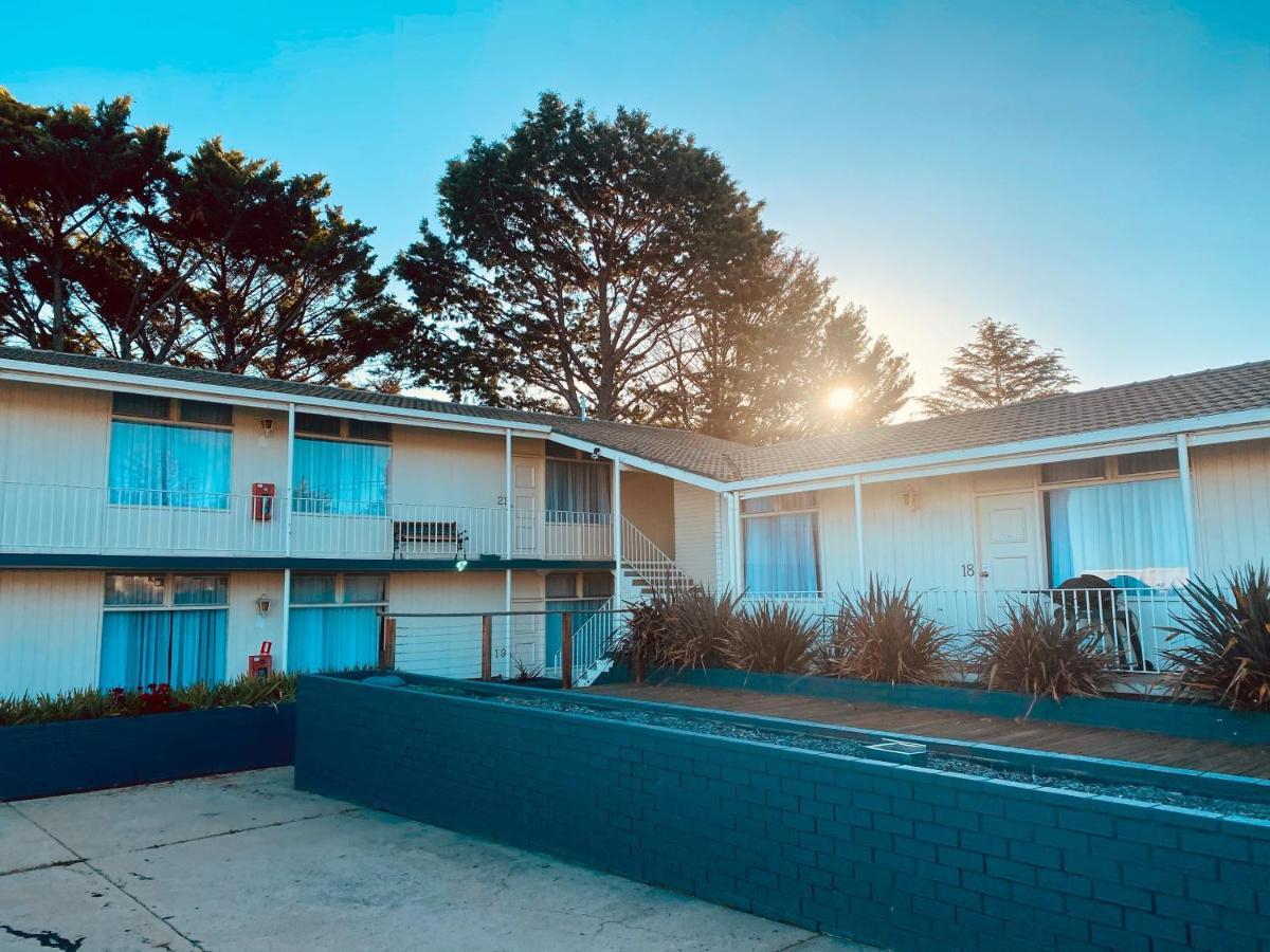 Redhill Cooma Motor Inn Eksteriør billede