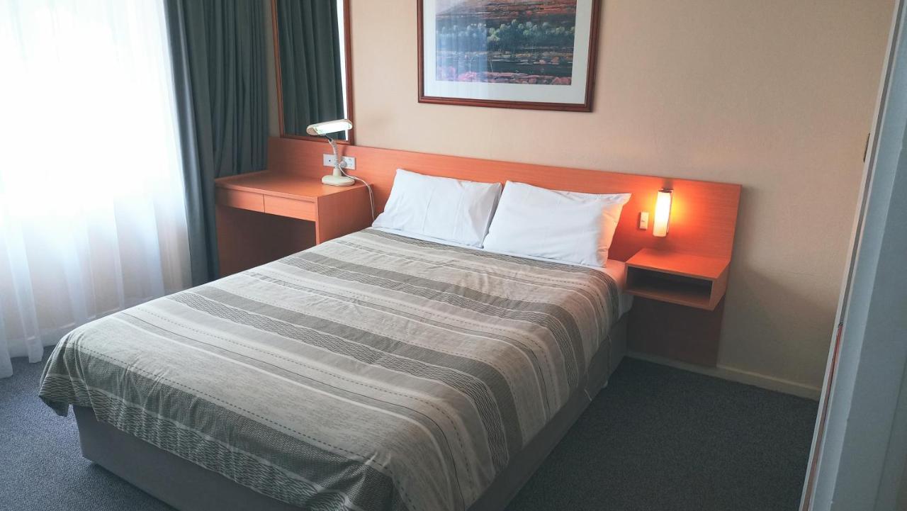 Redhill Cooma Motor Inn Eksteriør billede