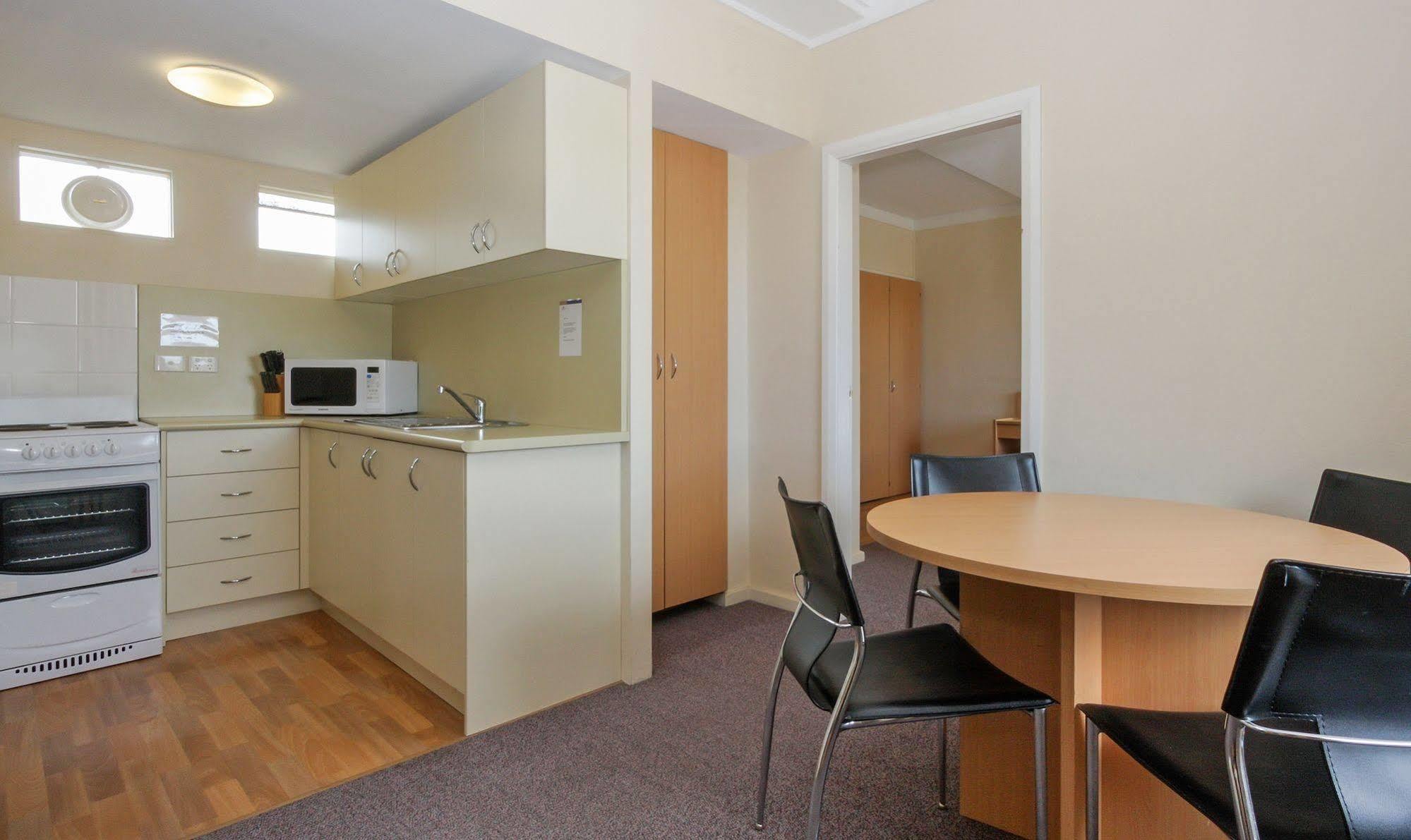 Redhill Cooma Motor Inn Eksteriør billede