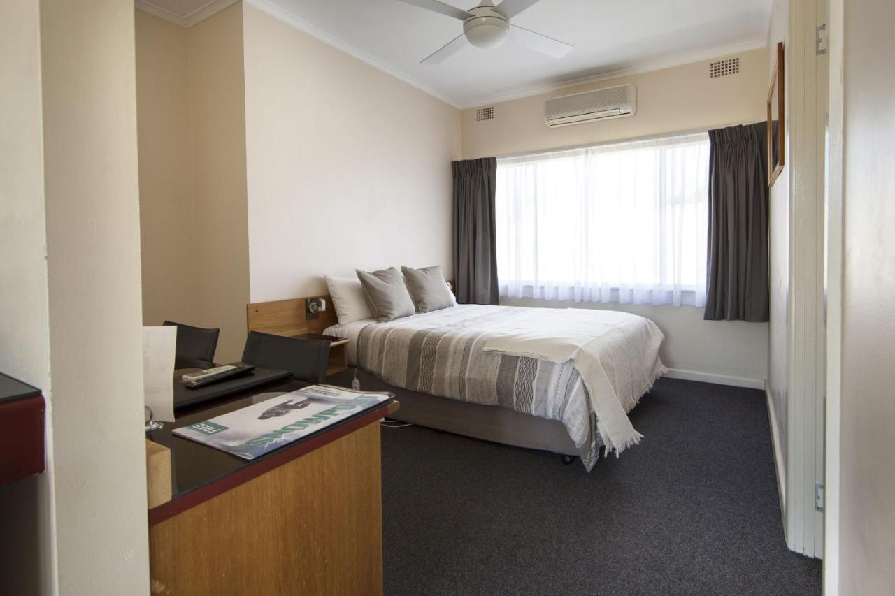 Redhill Cooma Motor Inn Eksteriør billede